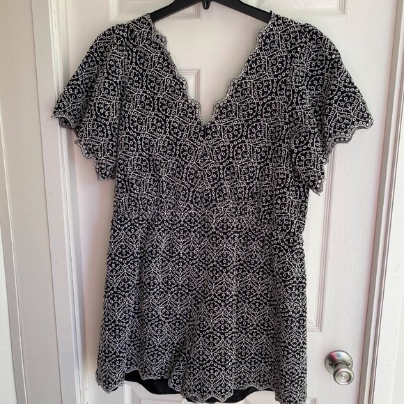 Navy & White Embroidered Short-Sleeve Romper With Scalloped V-Neckline & Elastic - Picture 7 of 8